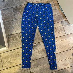 Tall and curvy lularoe leggings
